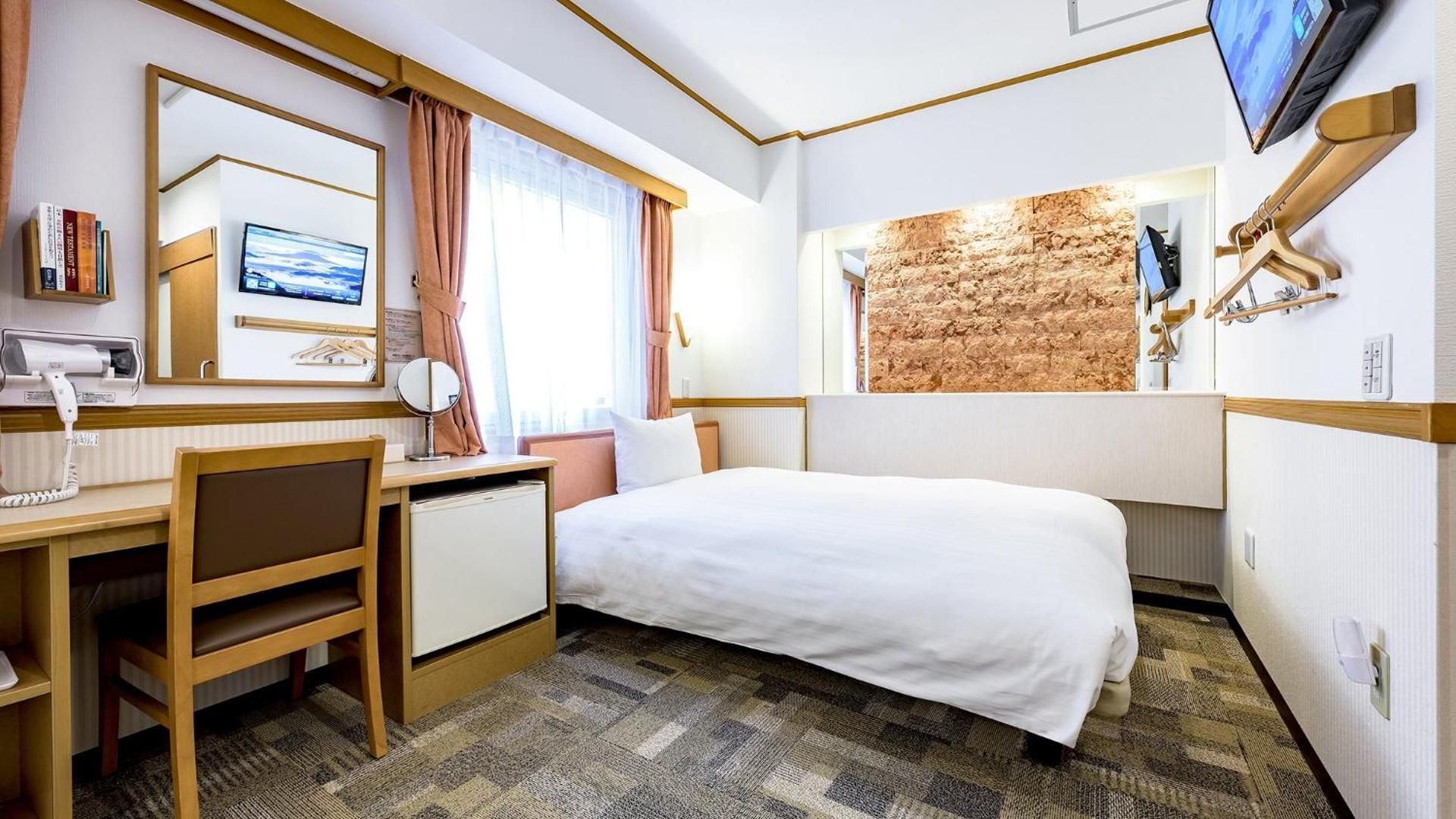 Accessible Twin Room - Non-Smoking