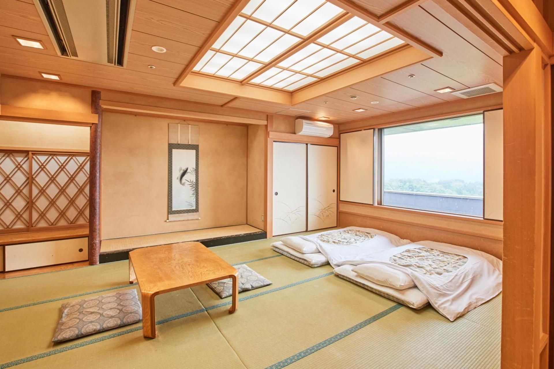 Japanese-style Room with Hiroen Space
