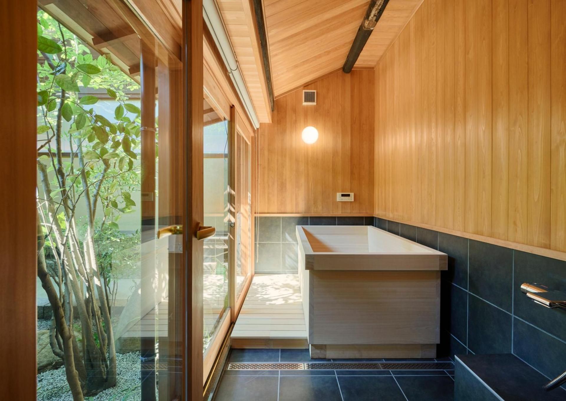Partially Open-air Bath, Courtyard, 1F - No-smoking