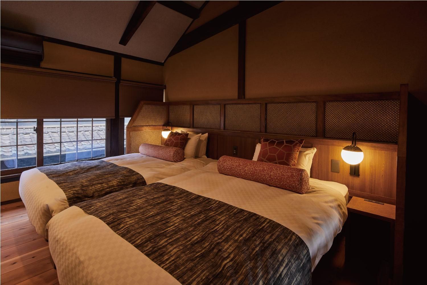 Twin Room with Private Bathroom