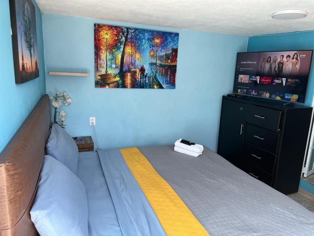 Triple Room with Private Bathroom