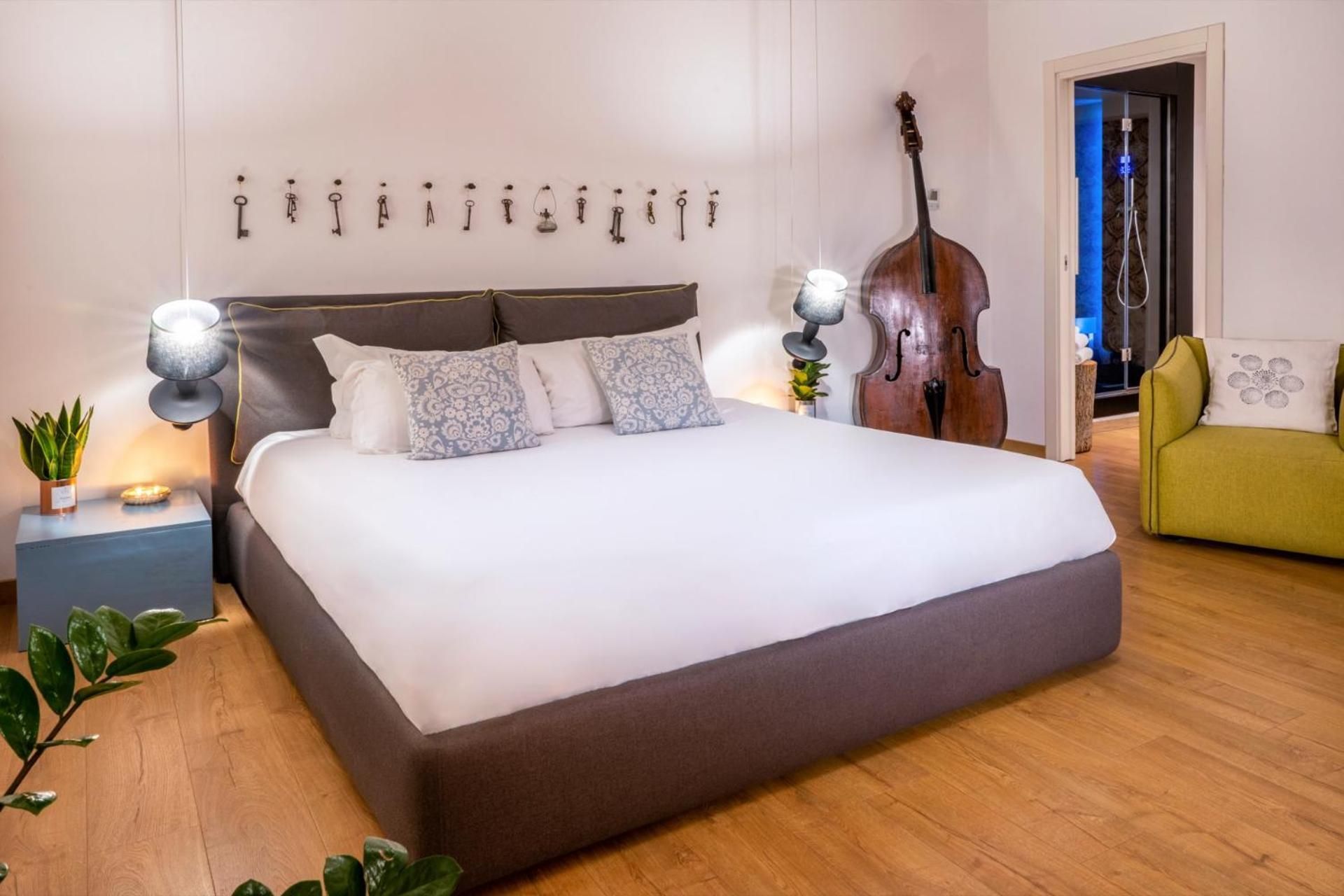 Suite with Garden View