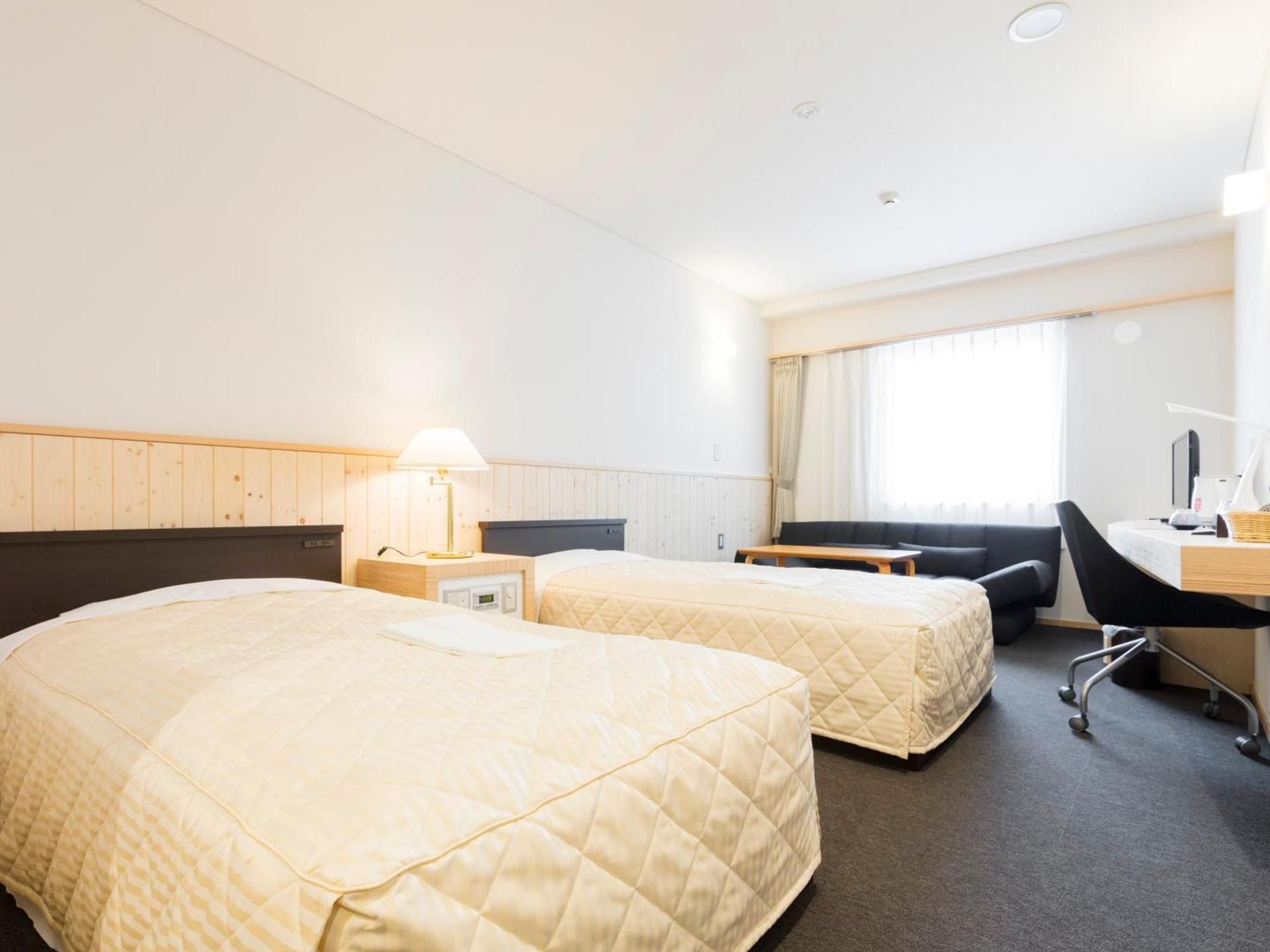 Standard Twin Room with Sofa