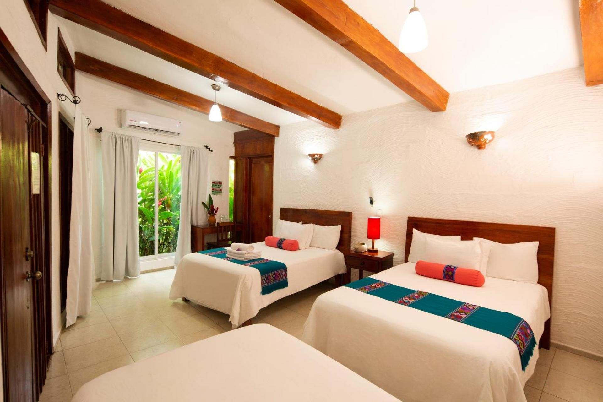 Quintuple Room (5 Adults)