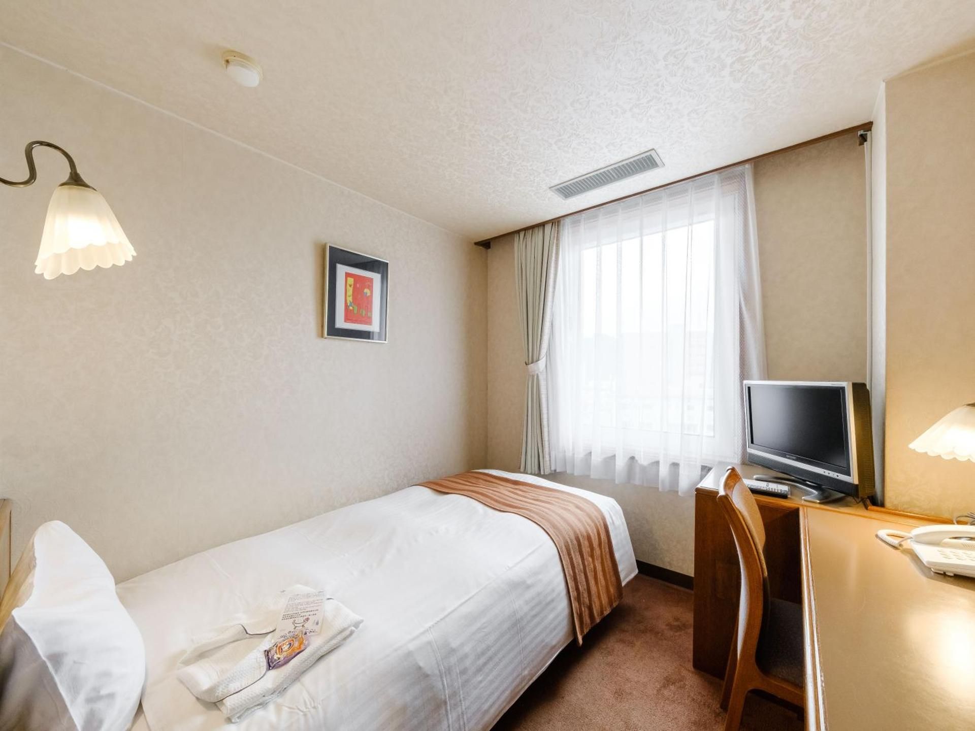 Single Room - Non-Smoking