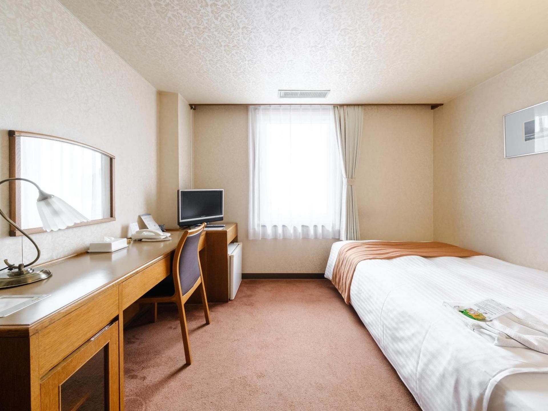 Single Room - Non-Smoking