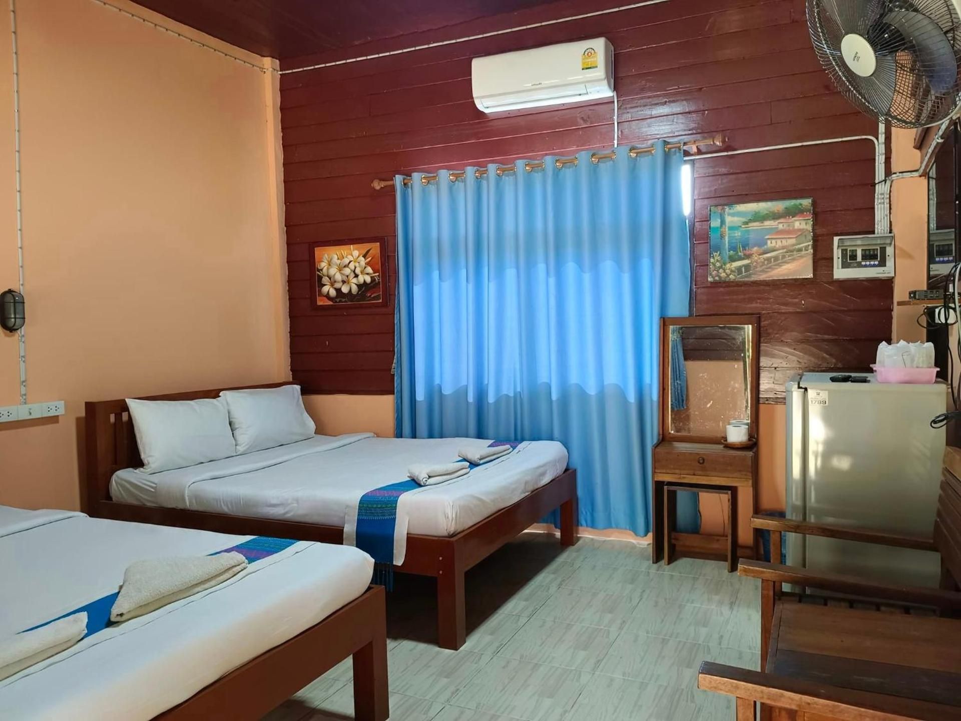 Double or Twin Room with Bathroom