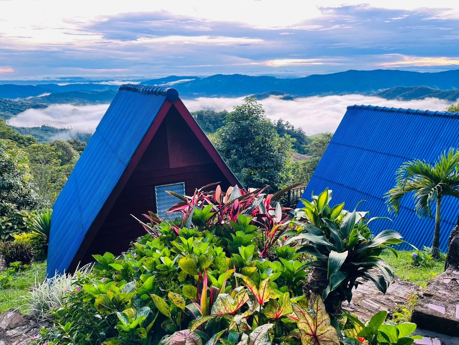 Ukrist Farm Hill 4 People Private Room 2