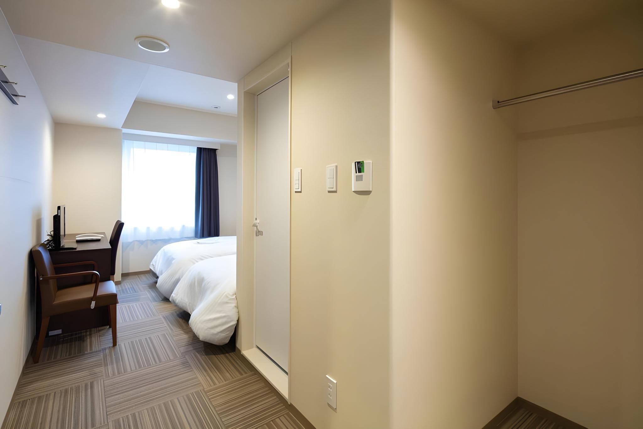 Twin Room Smoking