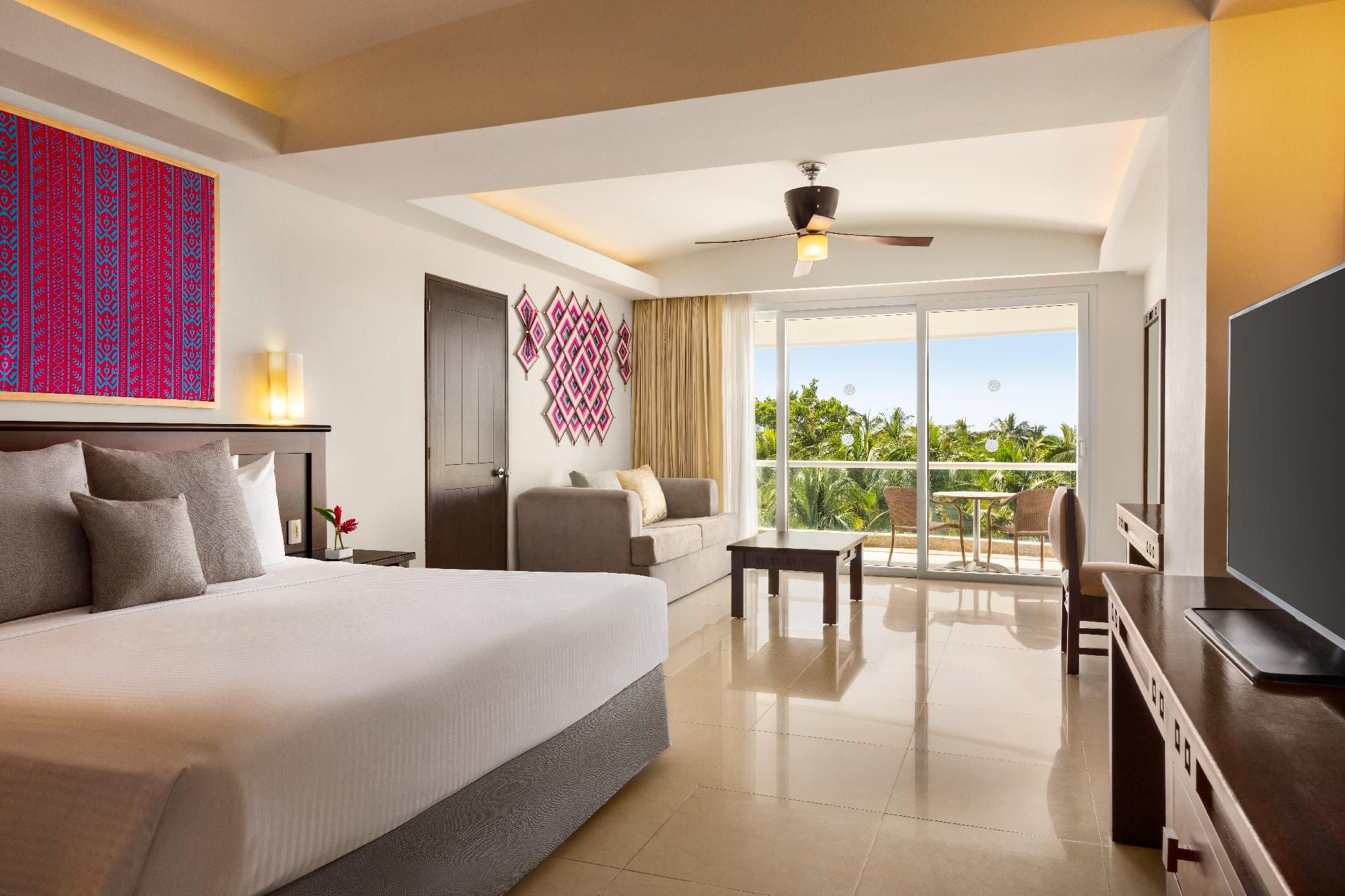 Junior Suite, Tropical View, 1 King