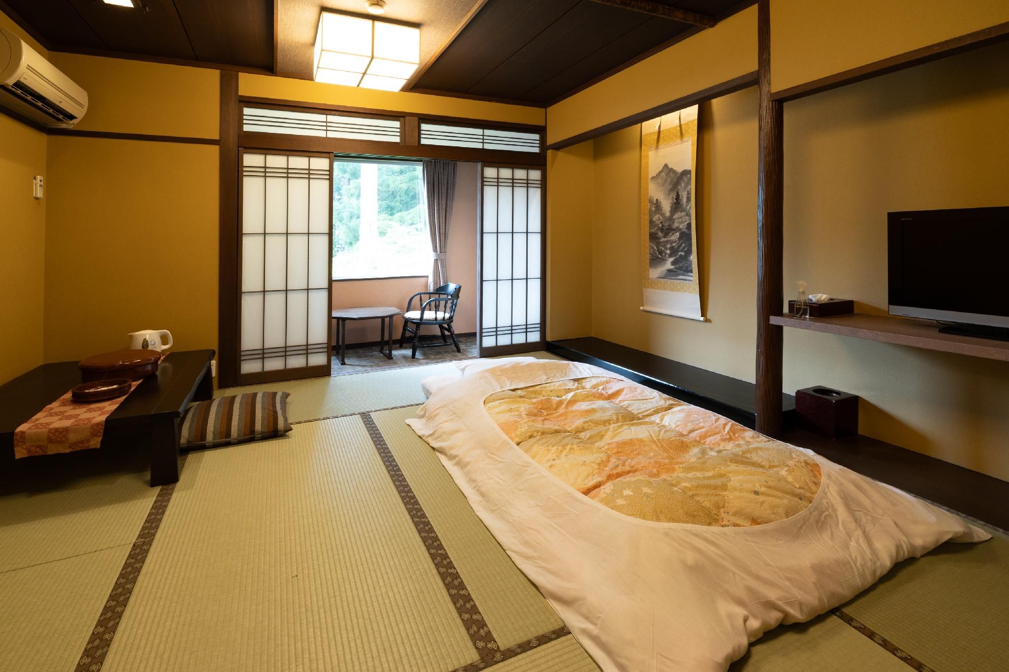 Japanese Room - 3 Guests, Non-Smoking