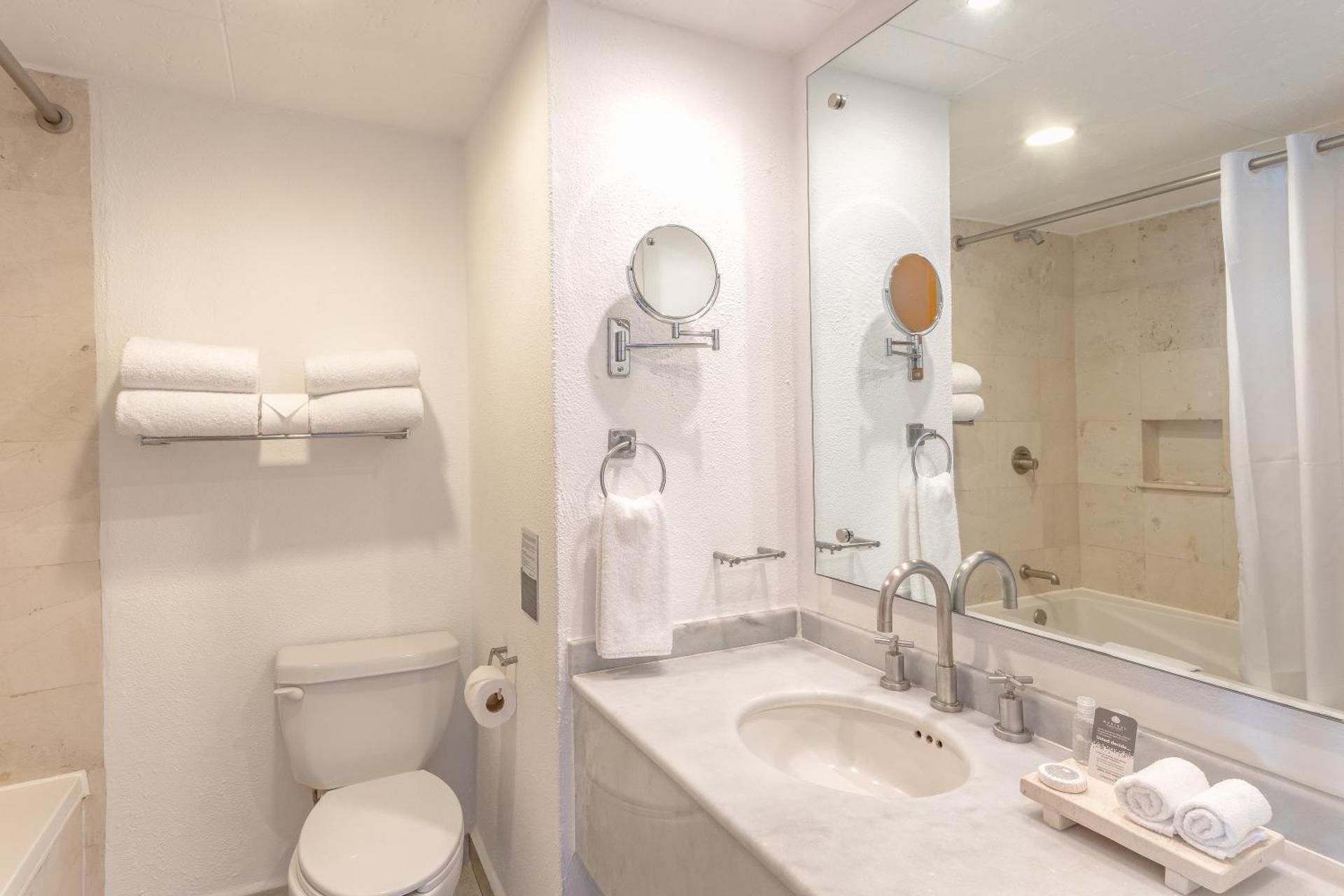 Resort Club Double Room with Two Double Beds and Bath Tub - Balcony