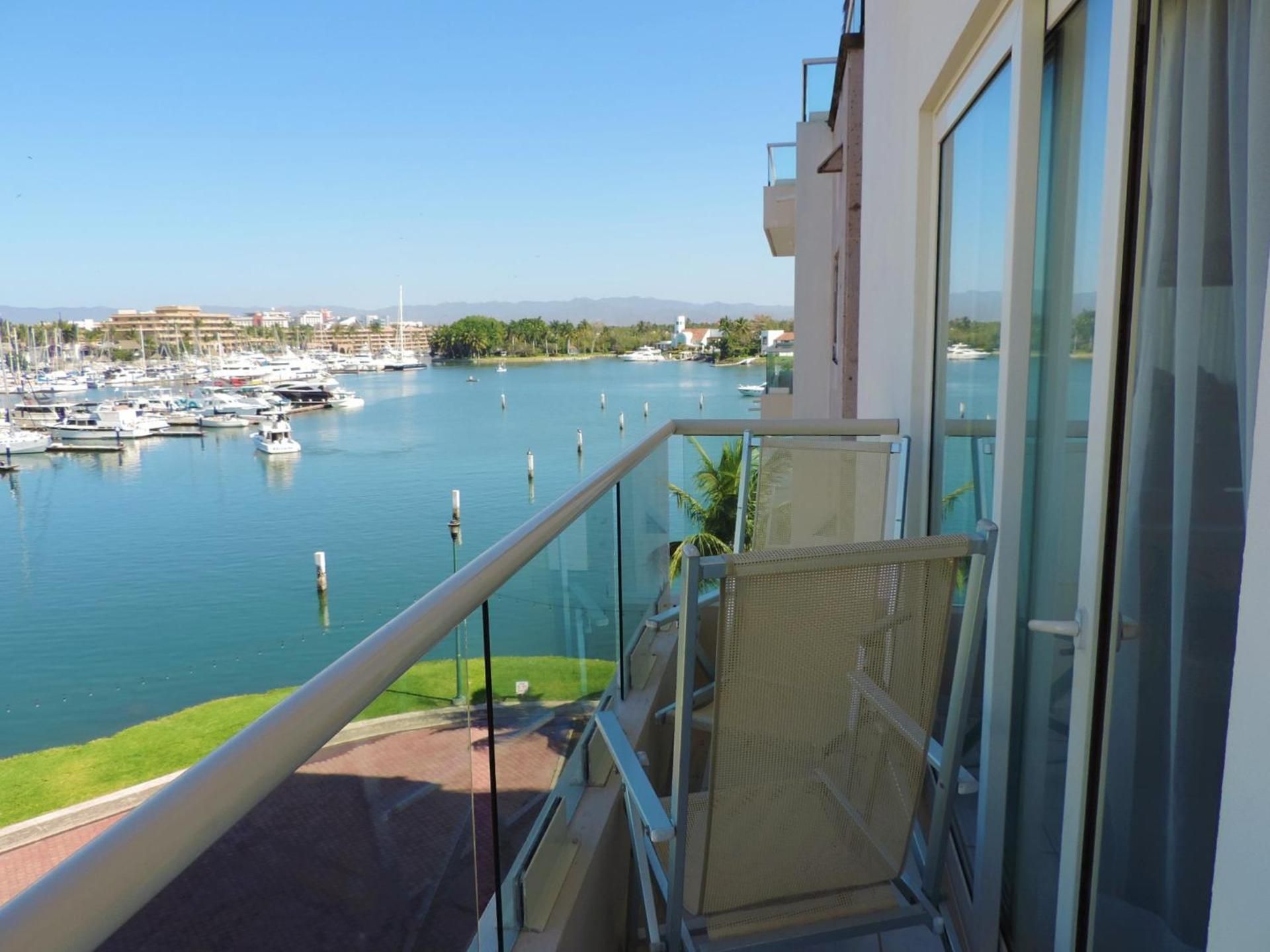Junior Suite with Balcony