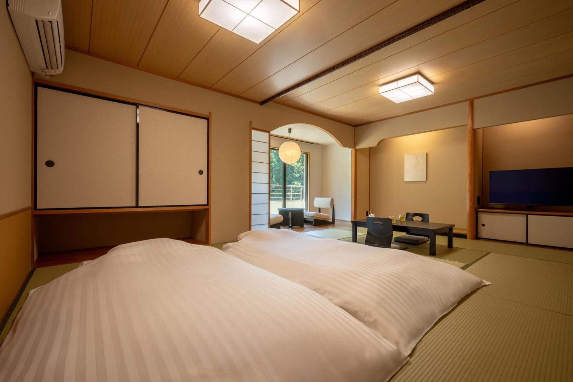 Japanese-Style Deluxe Room