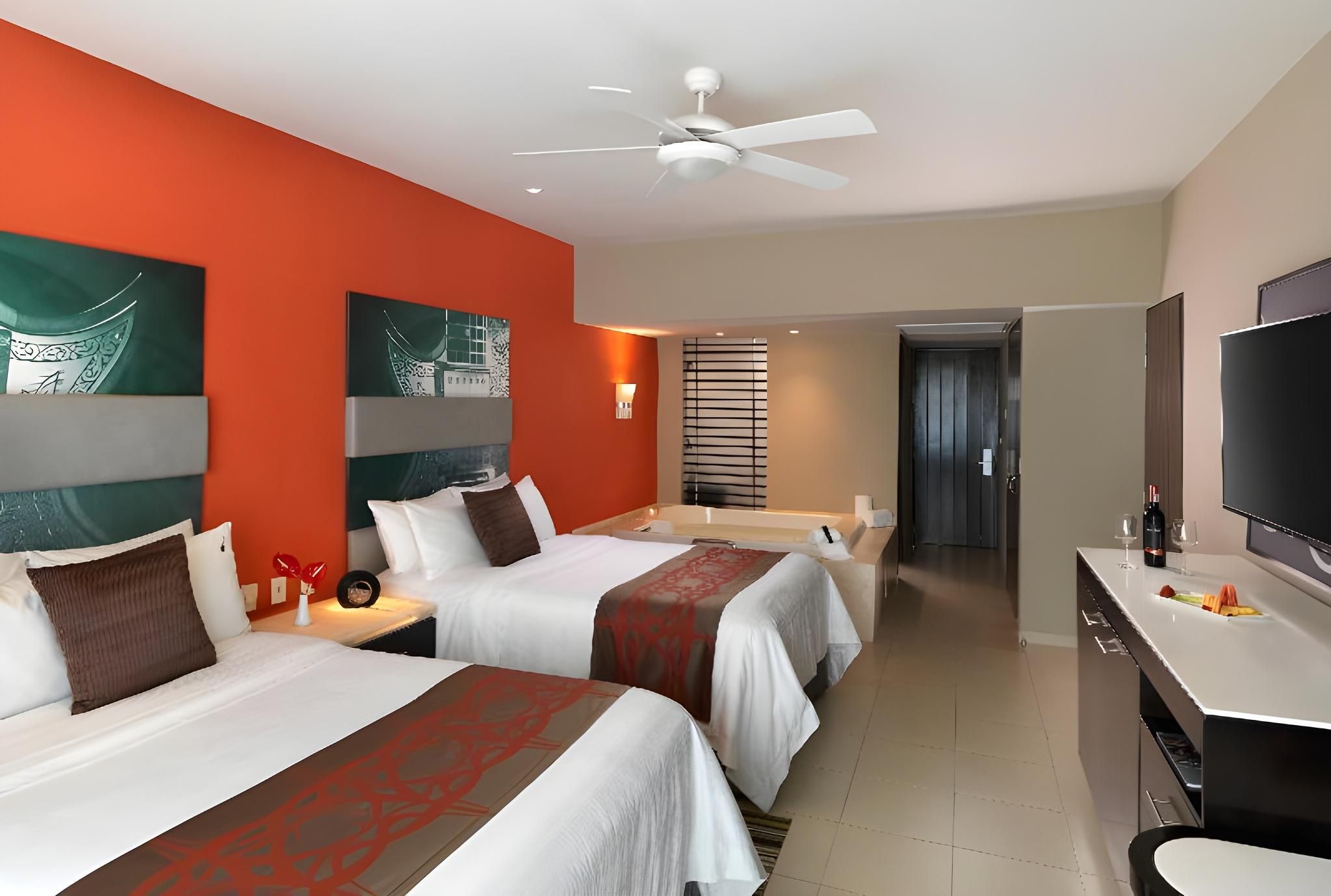 Deluxe Pure Wellness Two Queens Beds