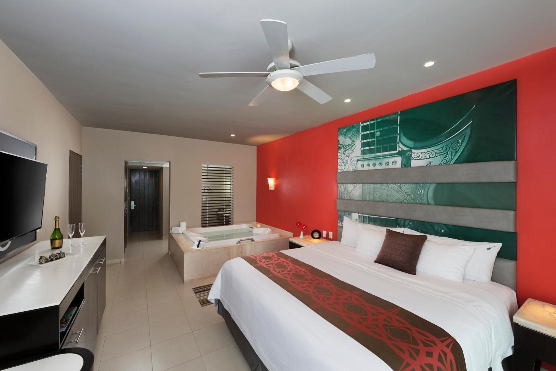 Deluxe Room King