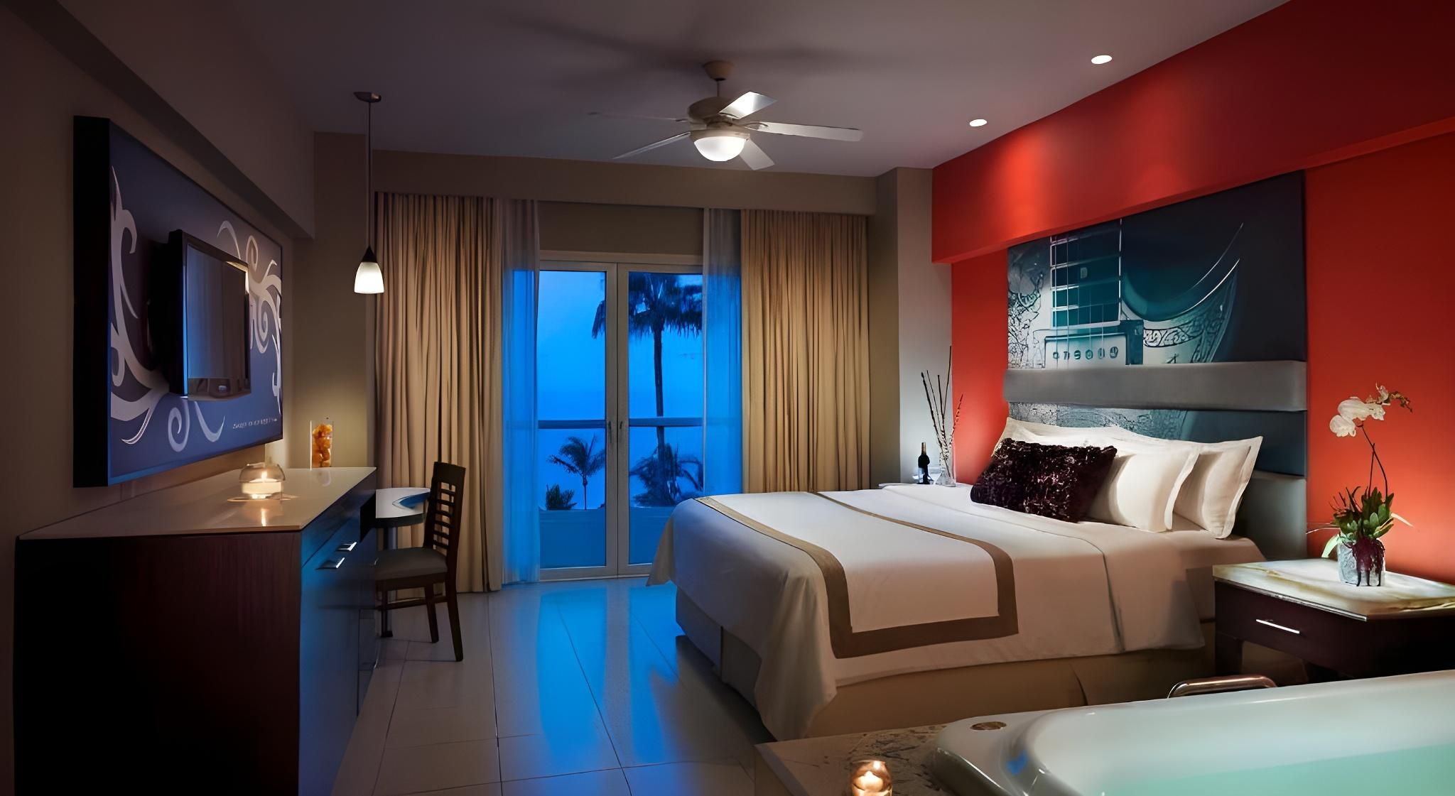 Rock Royalty Ocean View King Room