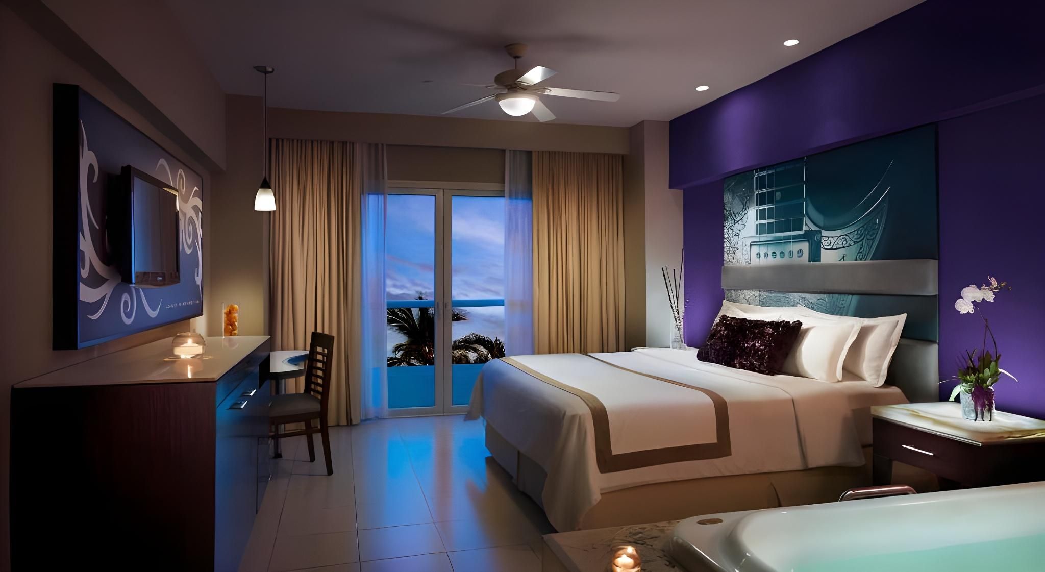 Deluxe Room King