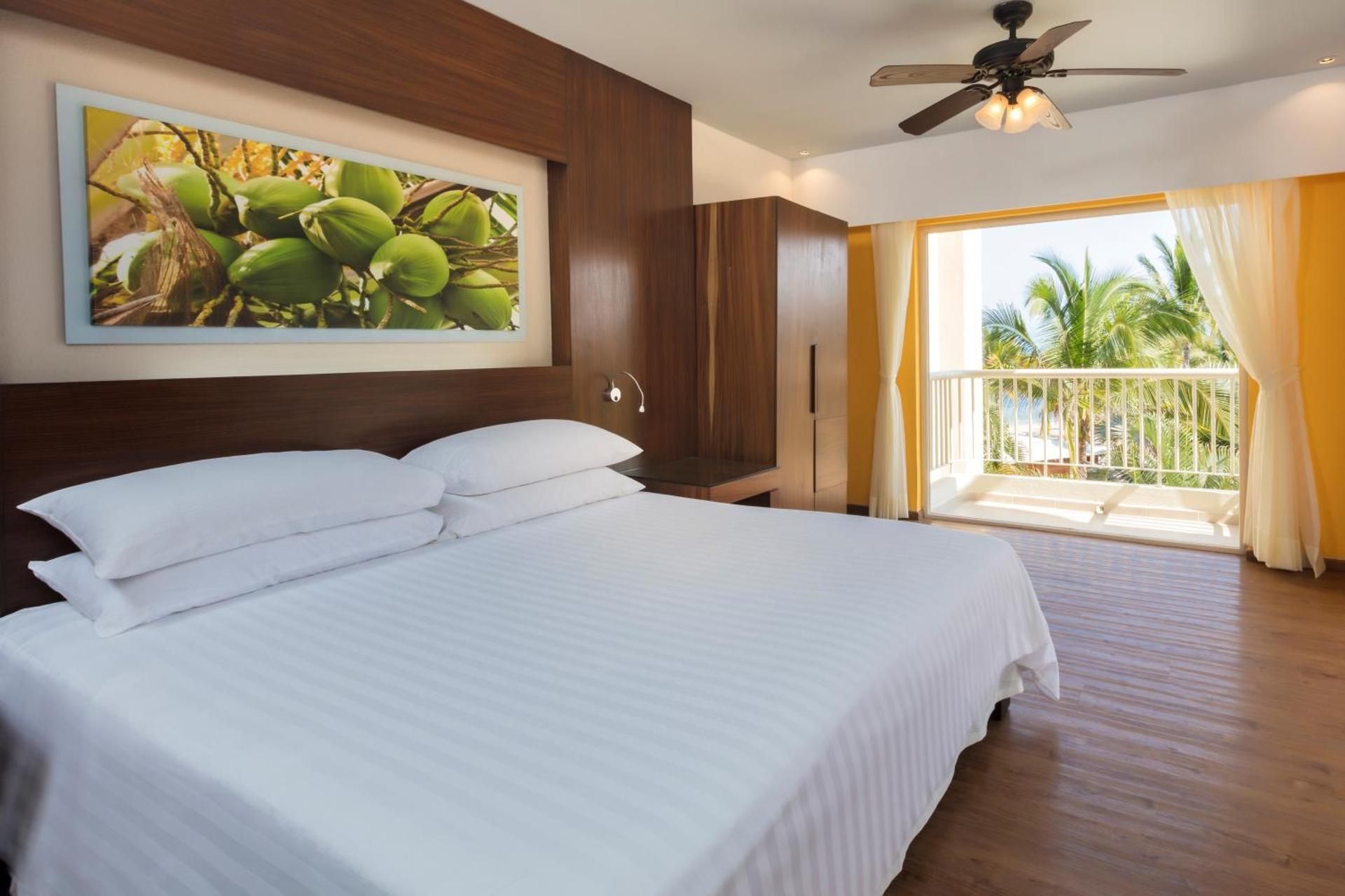 Deluxe Tropical View 1-king bed