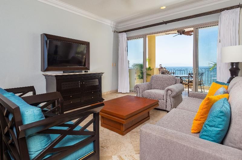One Bedroom Suite Ocean View