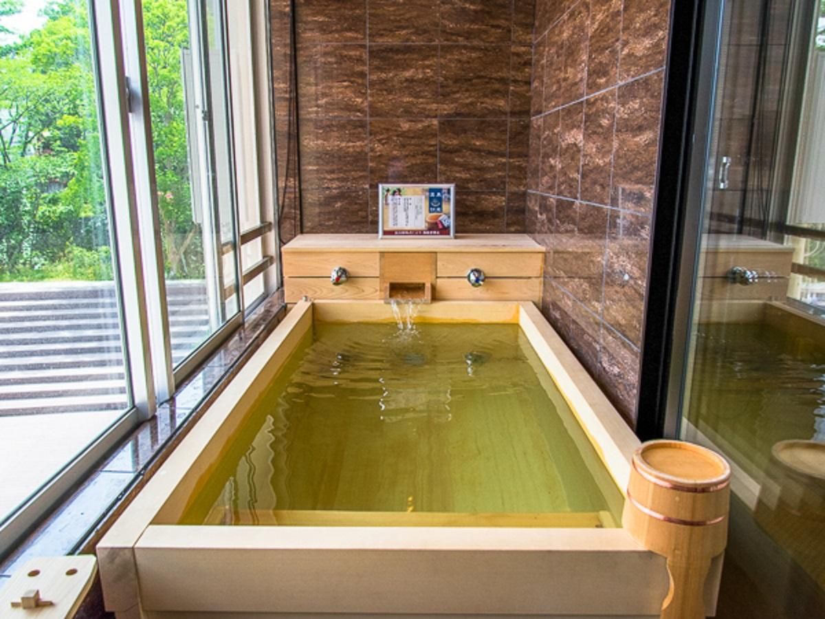 Japanese-Western Style Room with Open-Air Bath
