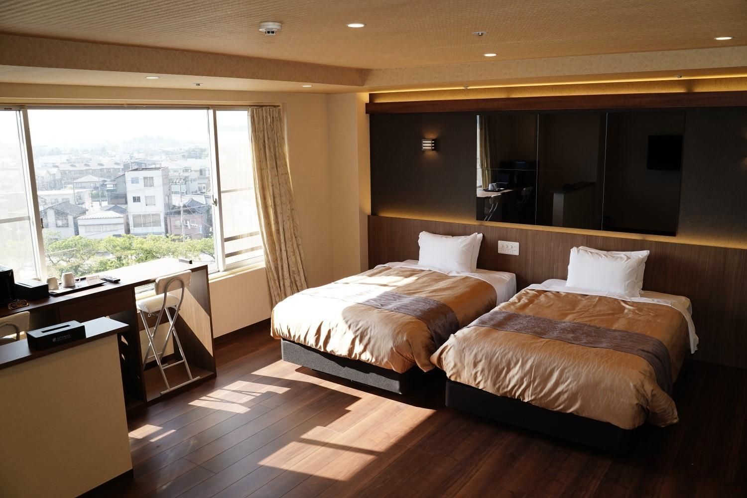 Japanese-Western Classic Suite Room with Open-Air-Bath