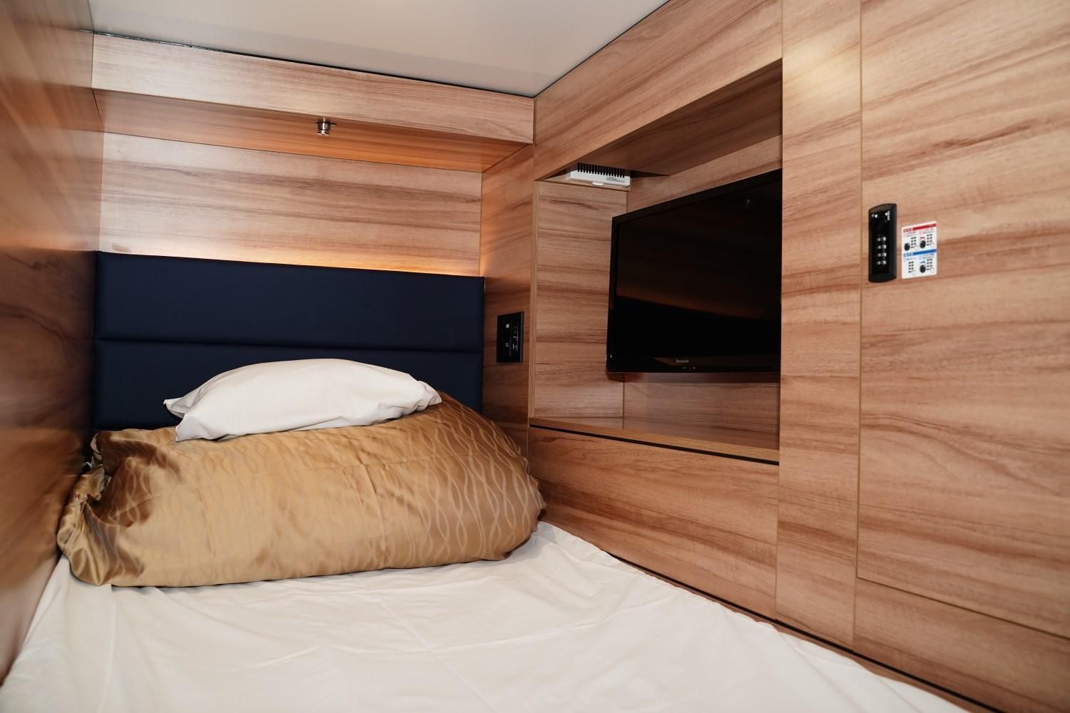 Bunk Bed in Male Dormitory Room