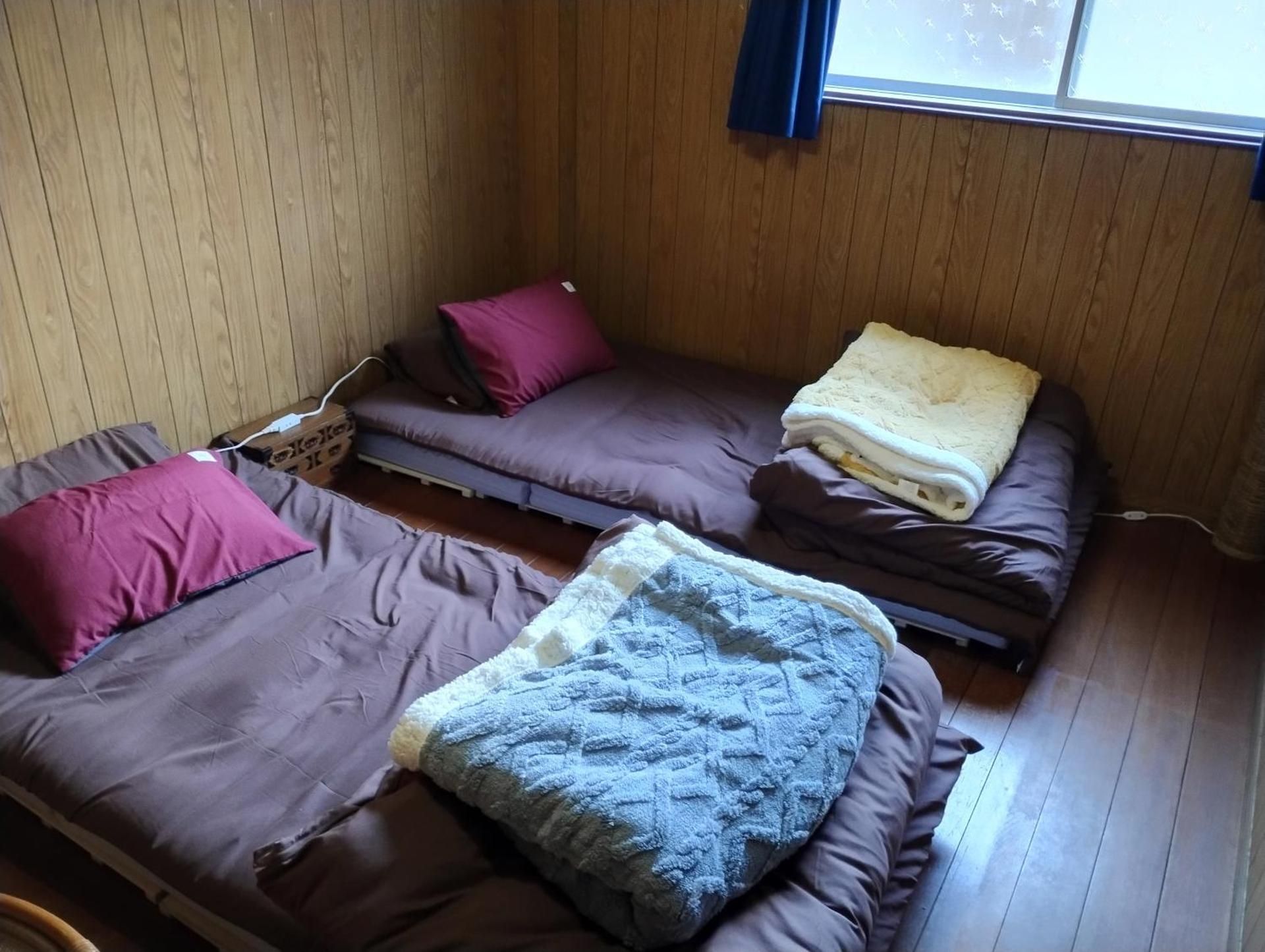 Economy Twin Room