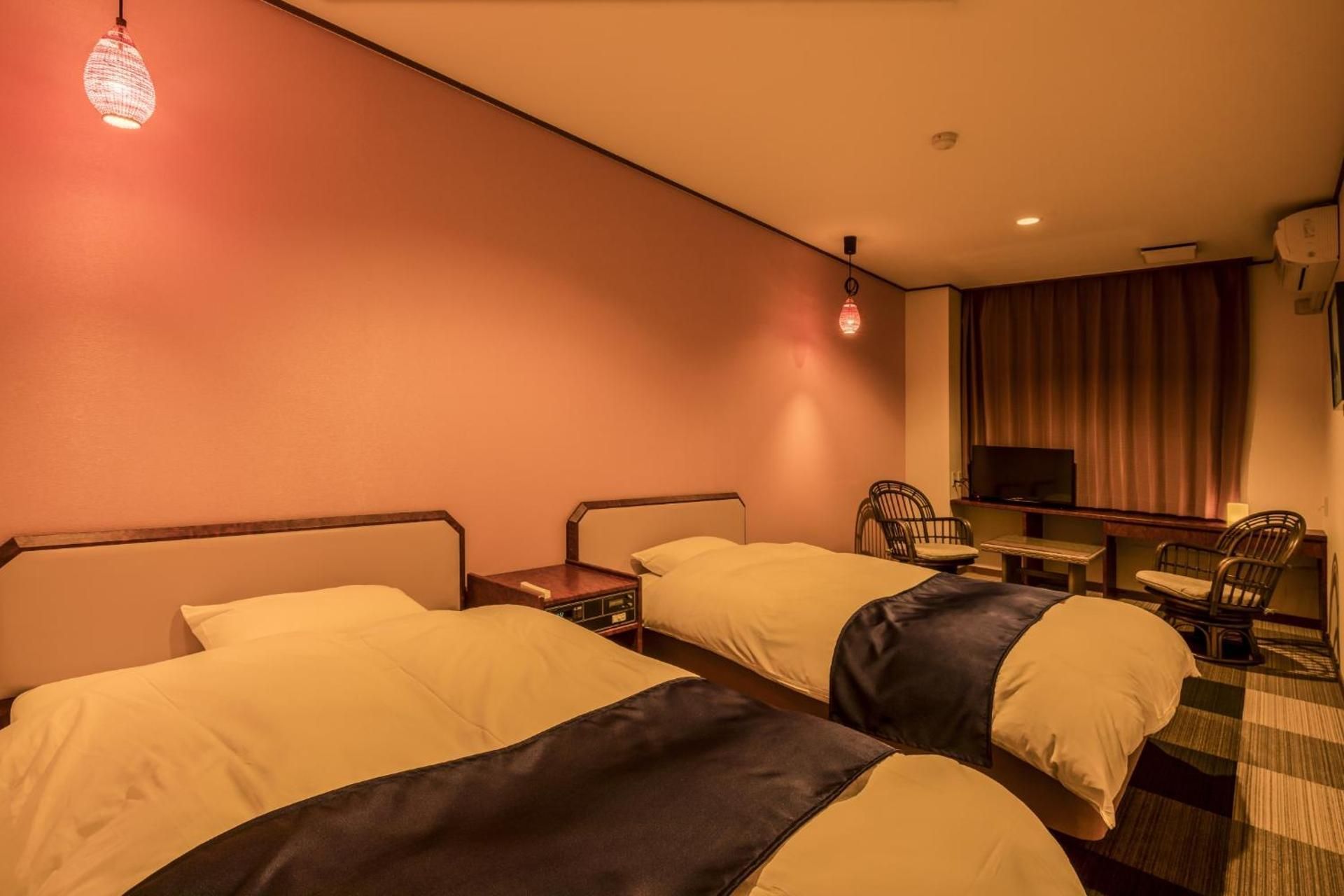 Economy Twin Room