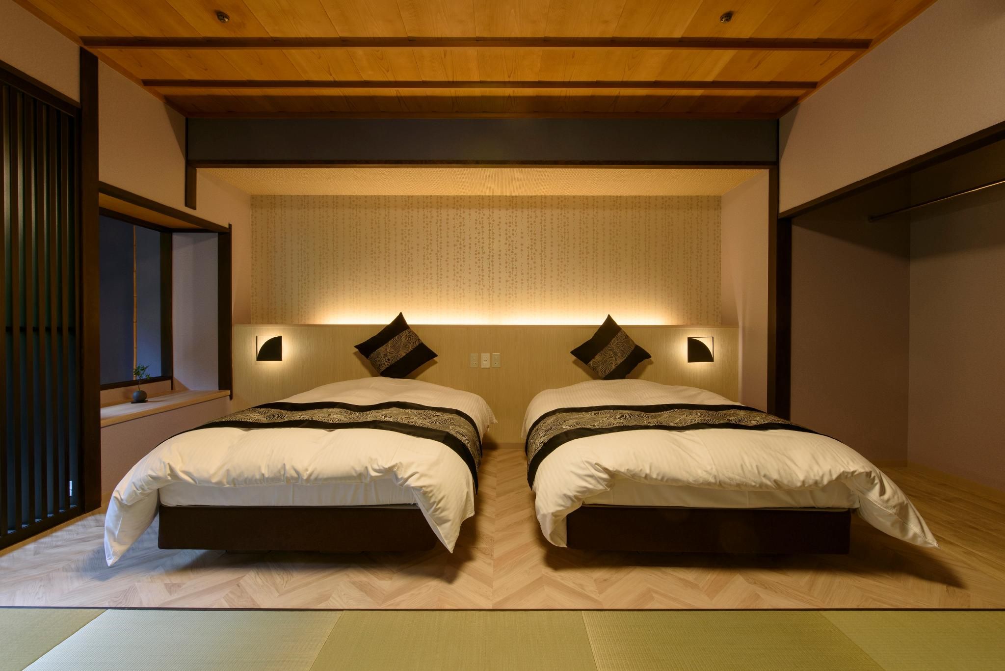 Japanese-Western Style Room with 2 Single Beds