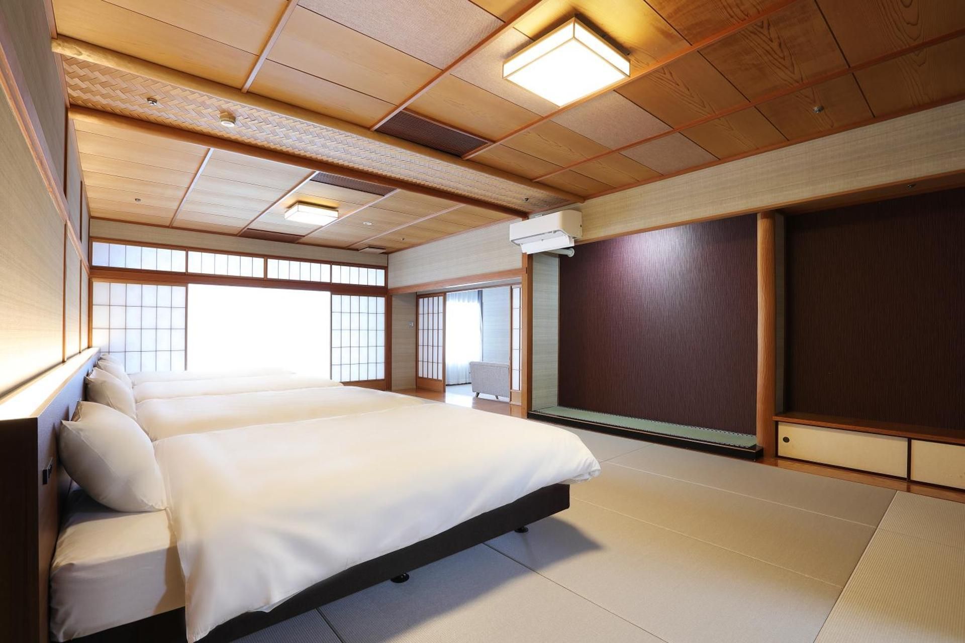 Quadruple Room with Shared Bathroom