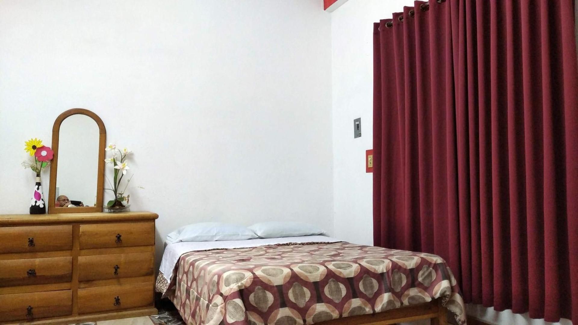 Apartment with Shower