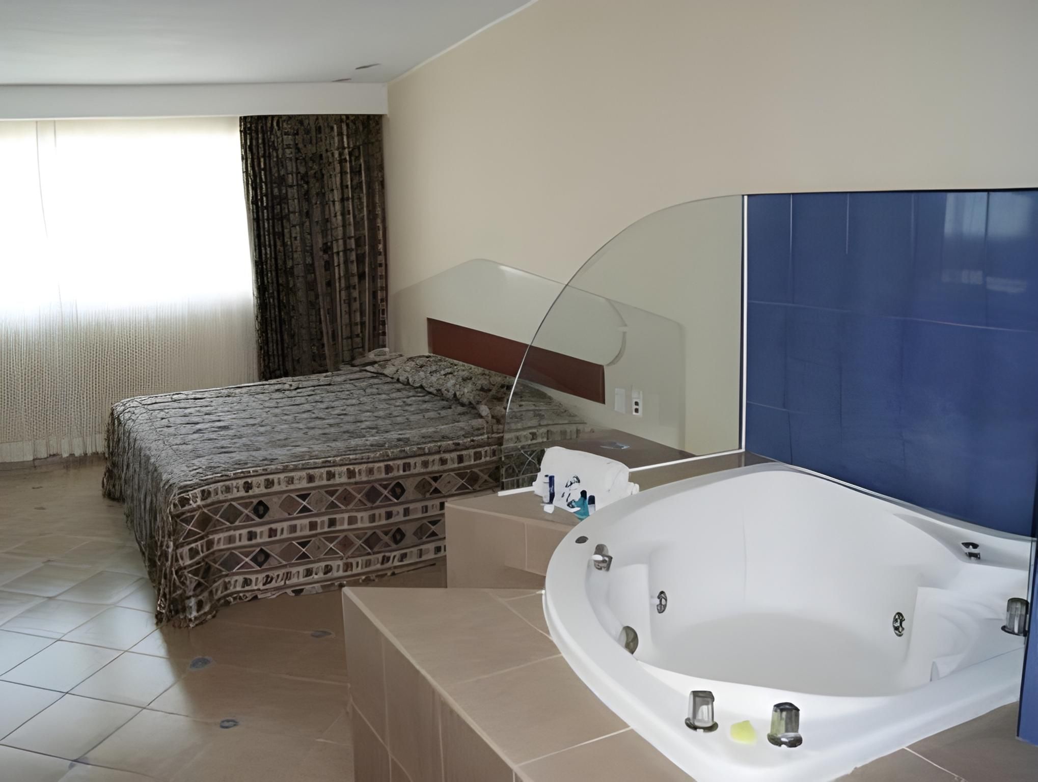 King Room with Spa Bath