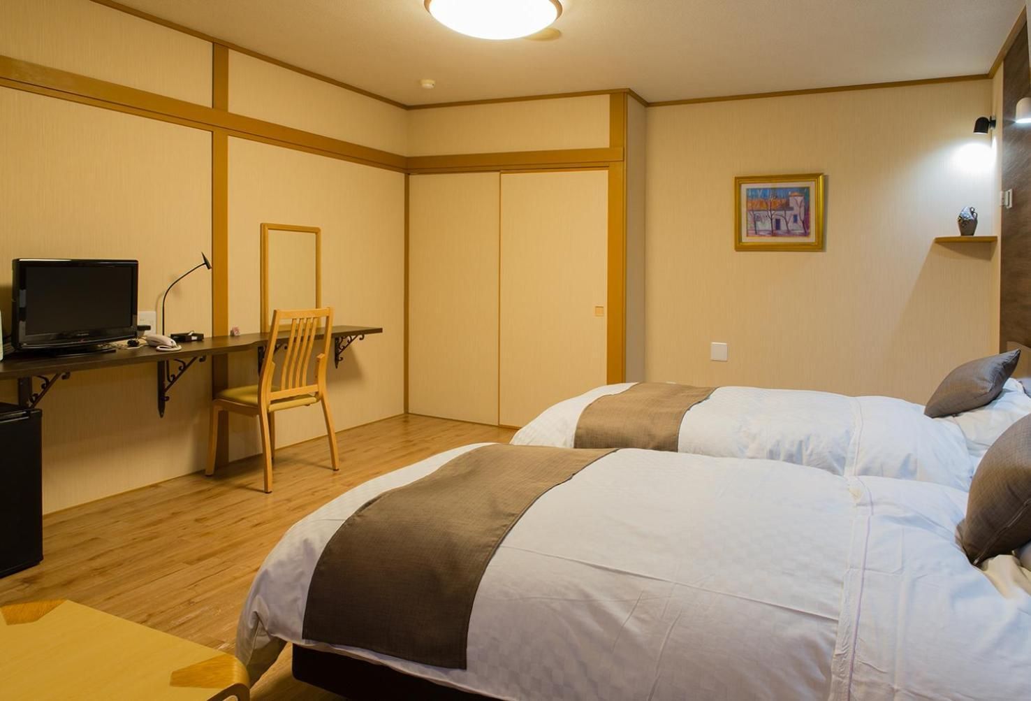 Twin Room - Non-Smoking