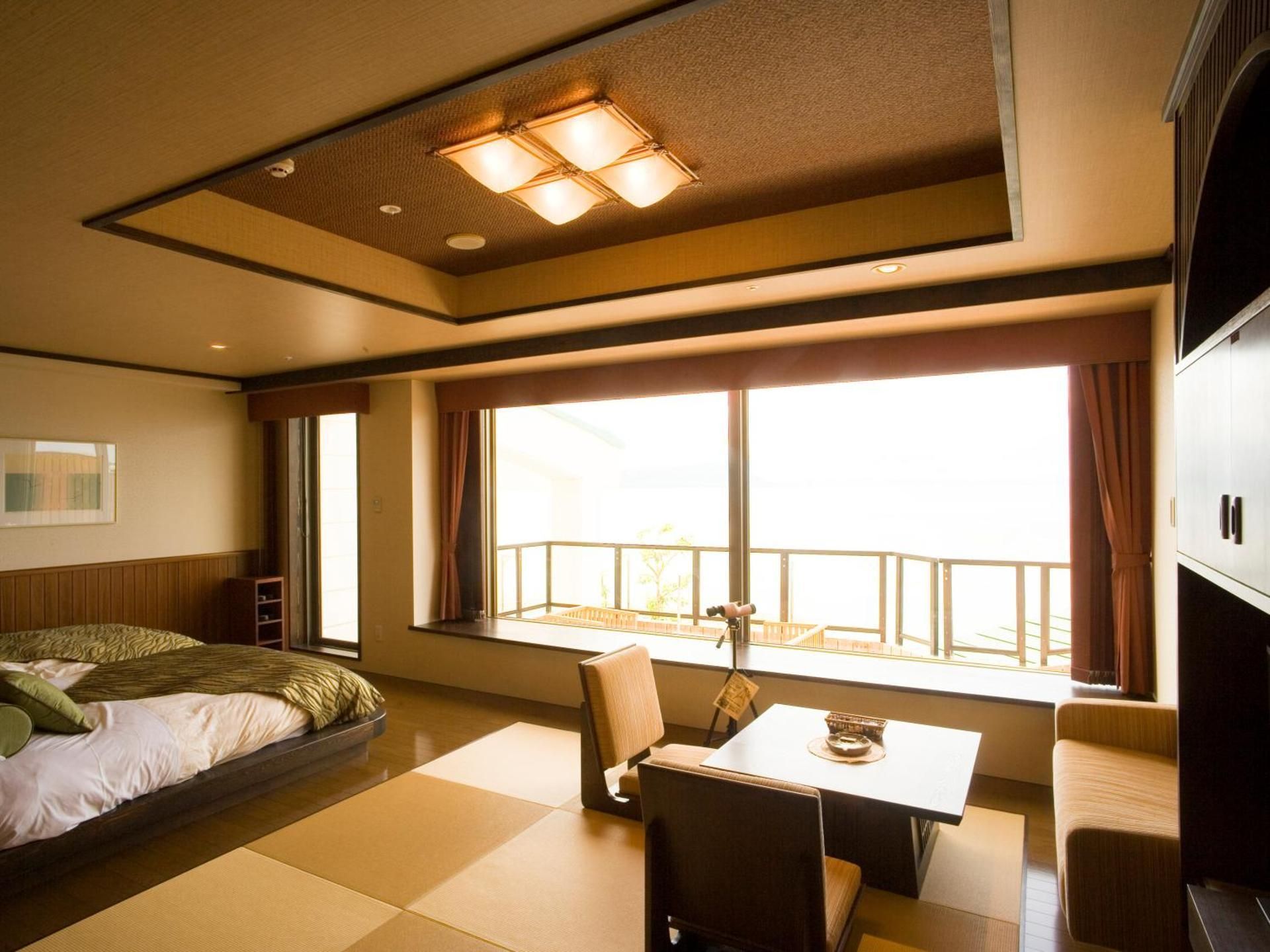 Lake View Japanese Western Style Room - Non-Smoking