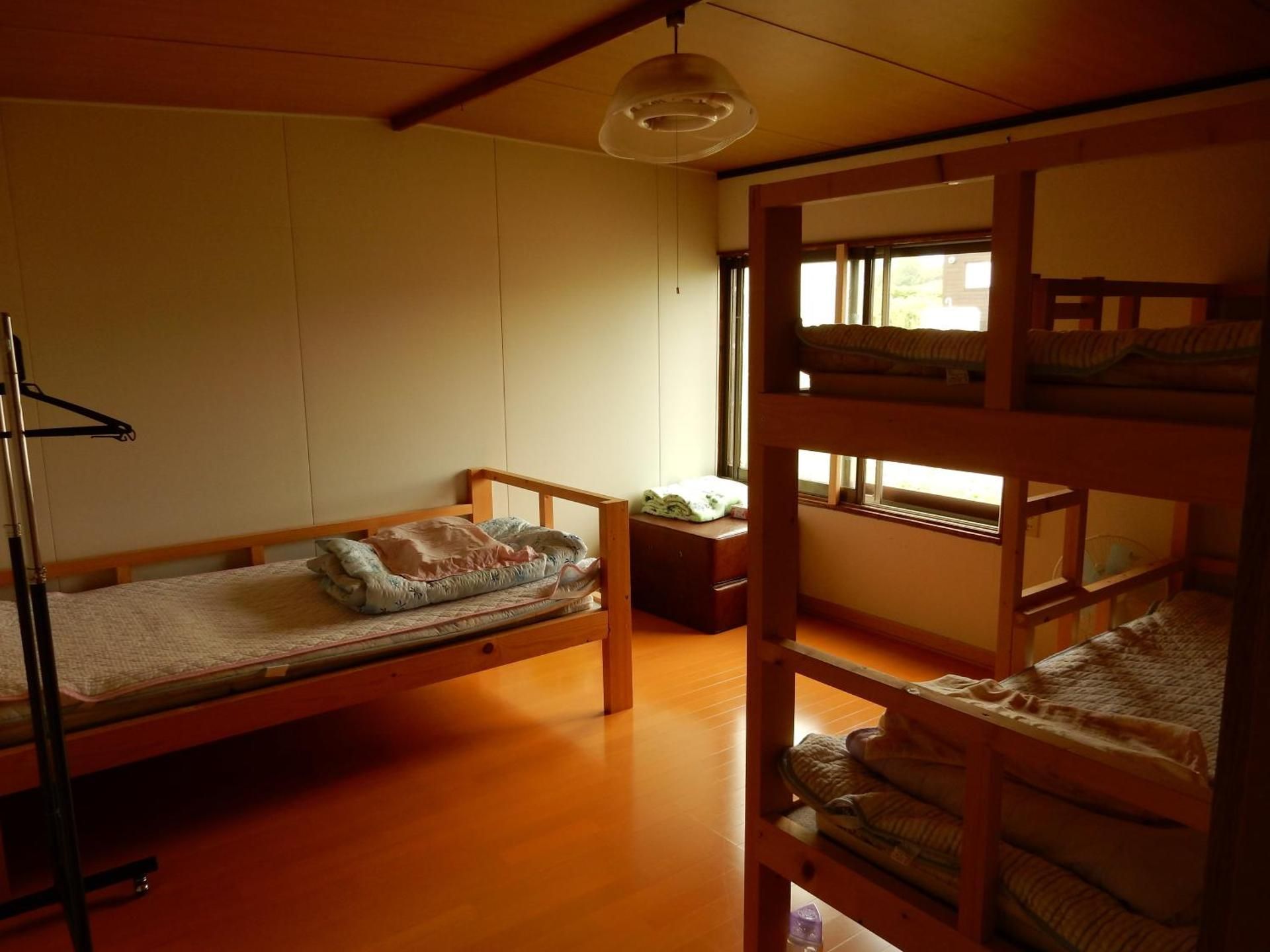 Single Bed in Mixed Dormitory Room - Non-Smoking
