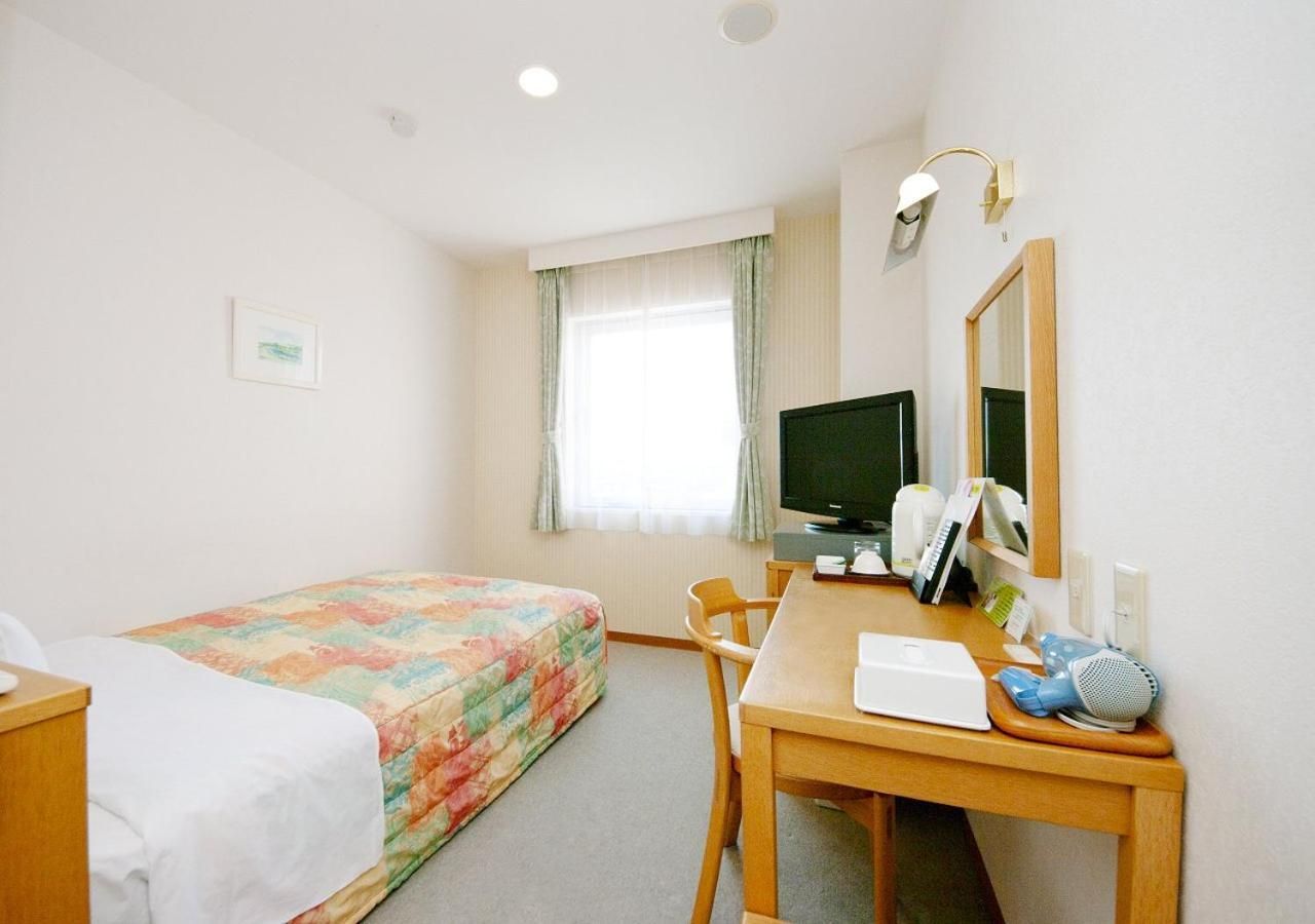Single Room - New Building - Non-Smoking 