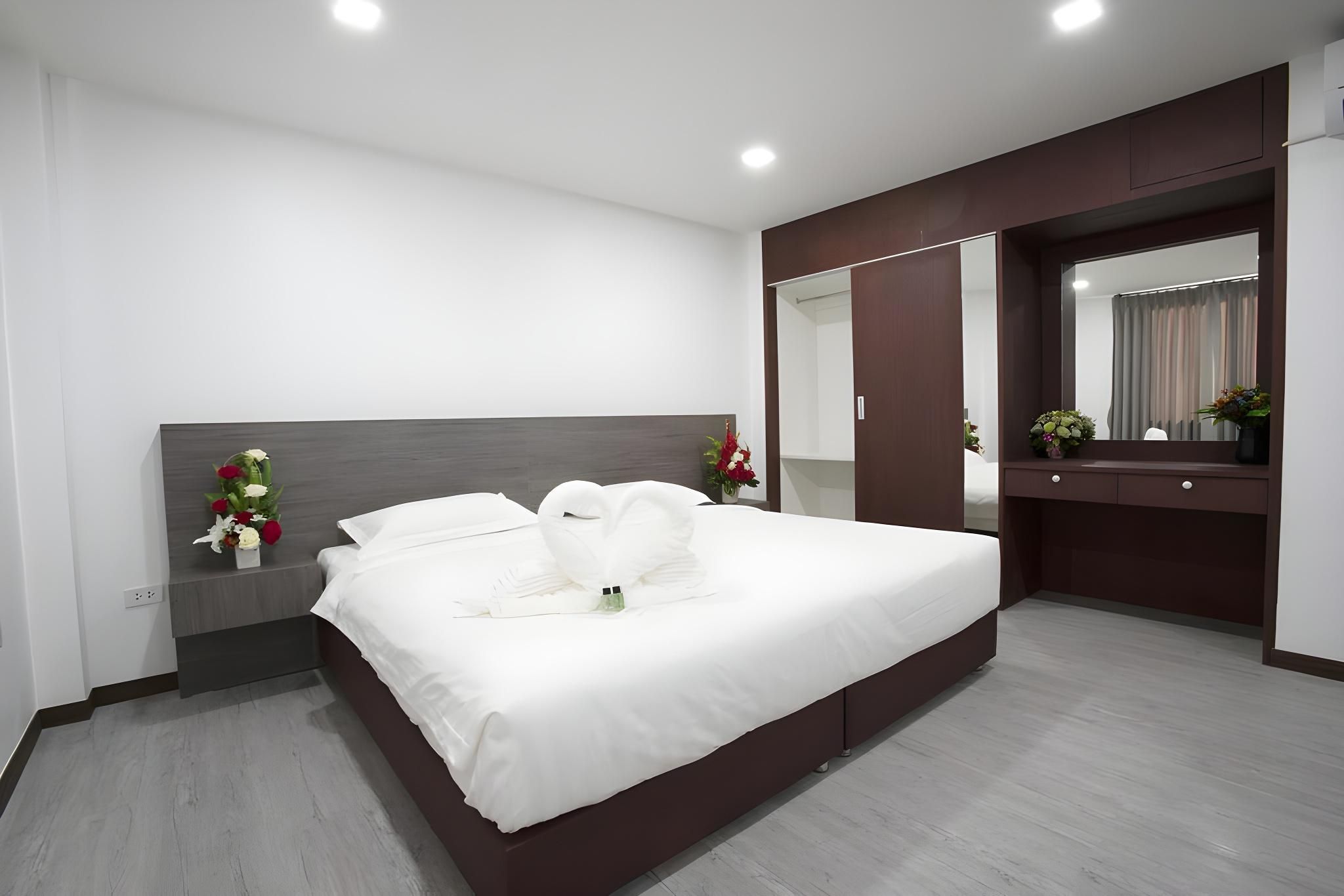 King Suite with Sofa Bed