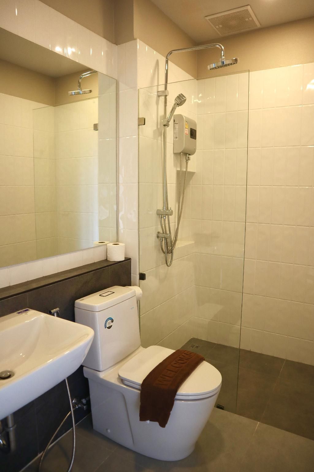 Twin Room for 2 People