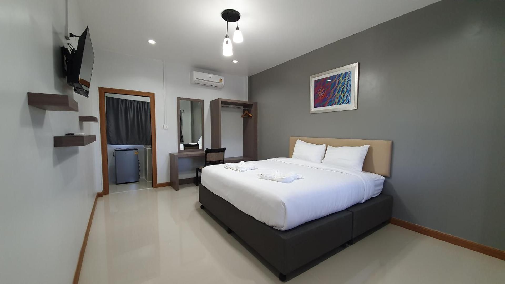 Standard King Room