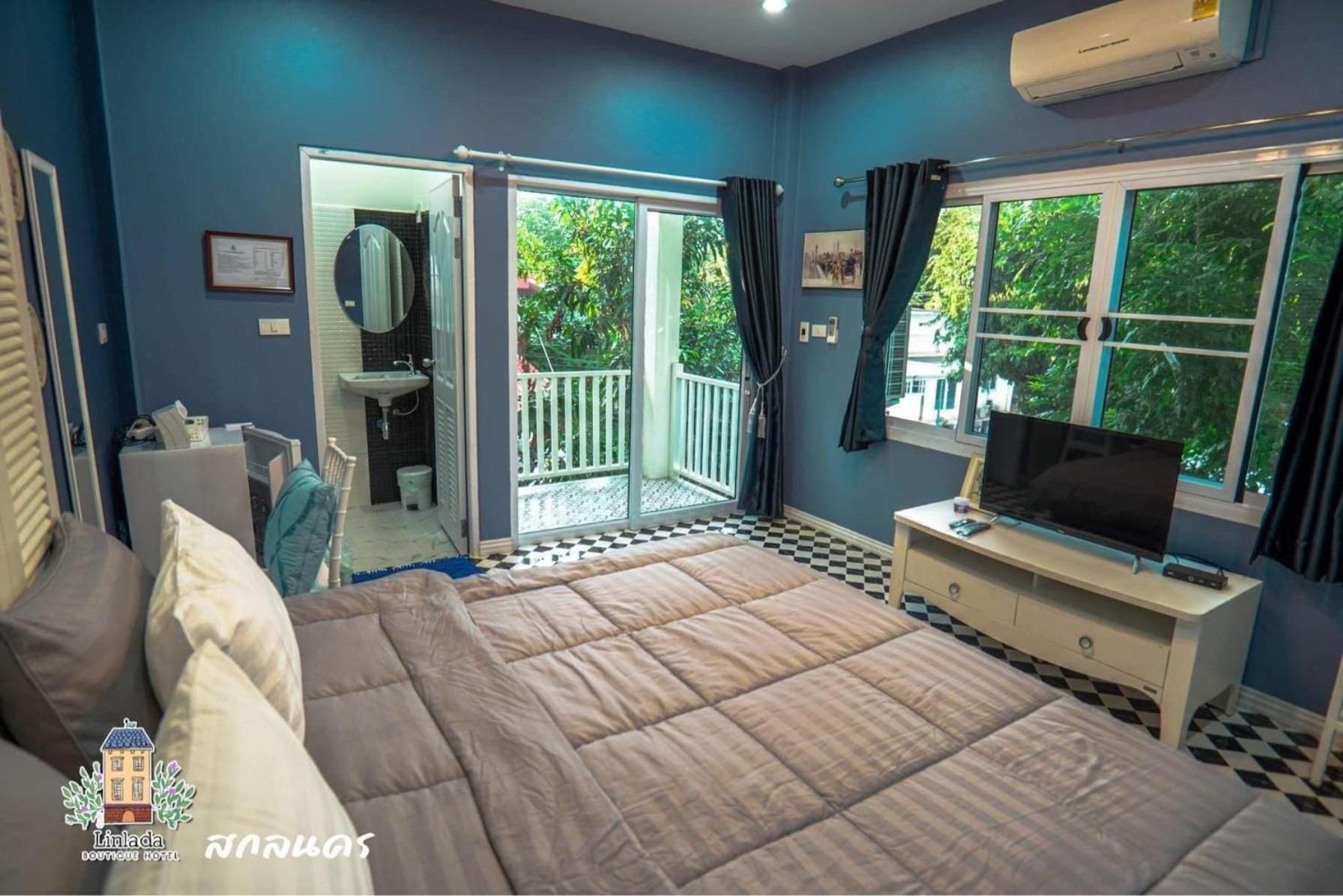 King Room with Balcony