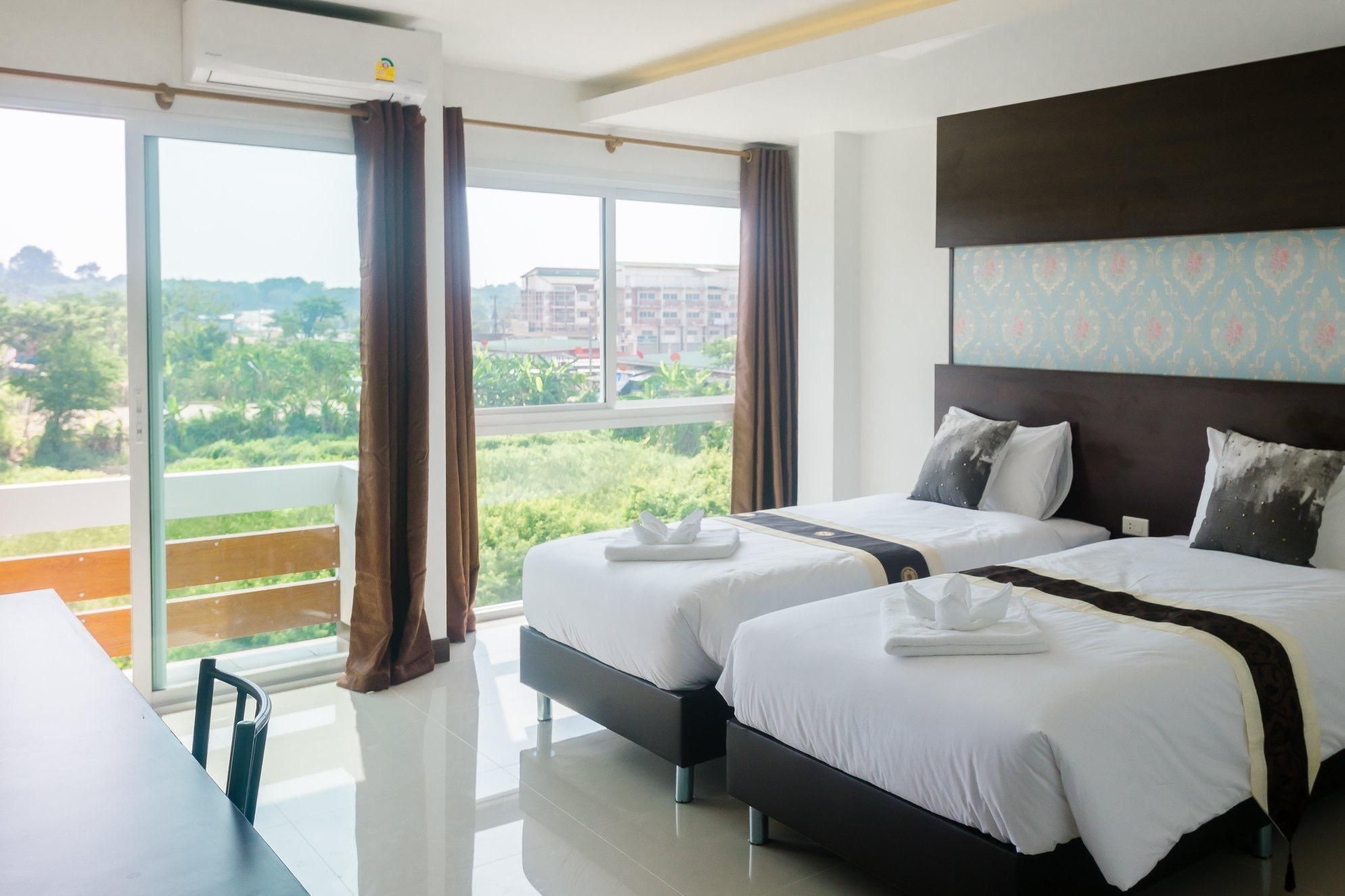 Standard Twin Room