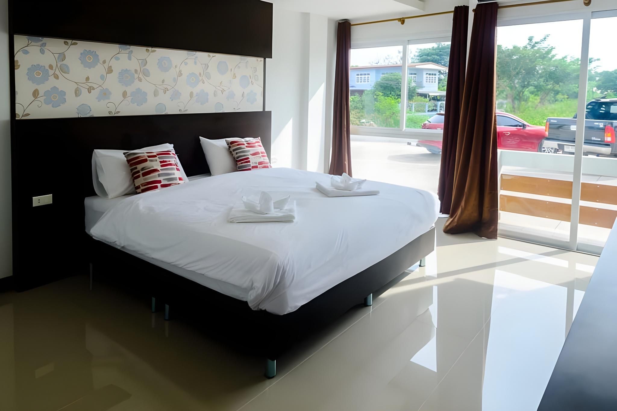 Standard King Room