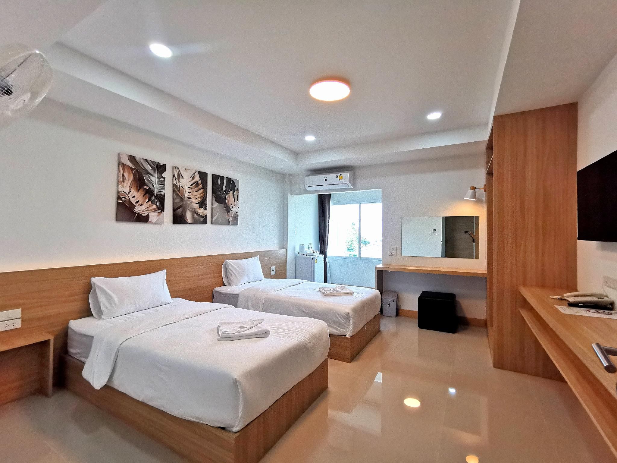 Twin Bed Room