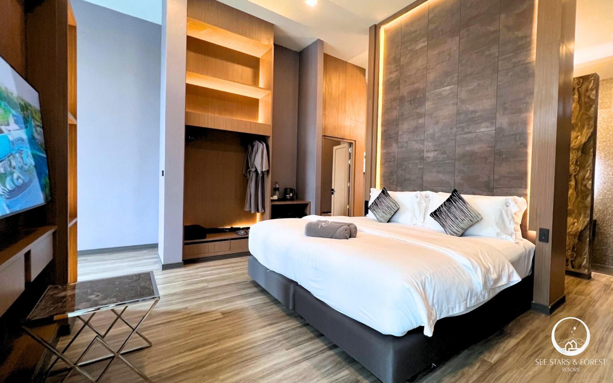 2 Bedroom Grand Suite - Jacuzzi
