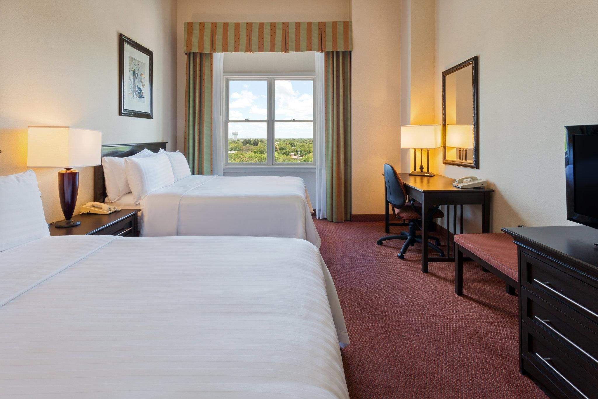 Holiday Inn Matamoros By IHG 2 Double Beds Deluxe Non-Smoking