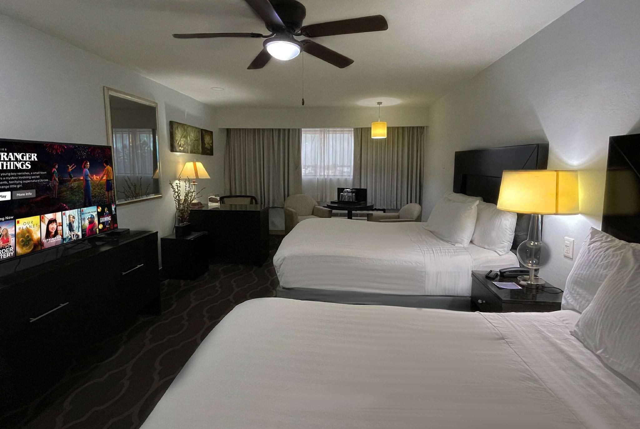 2 Queen Beds, Standard, Non-Smoking