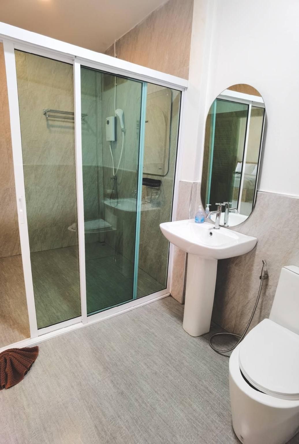 Varni Homestay King Room - Newly Renovated 2