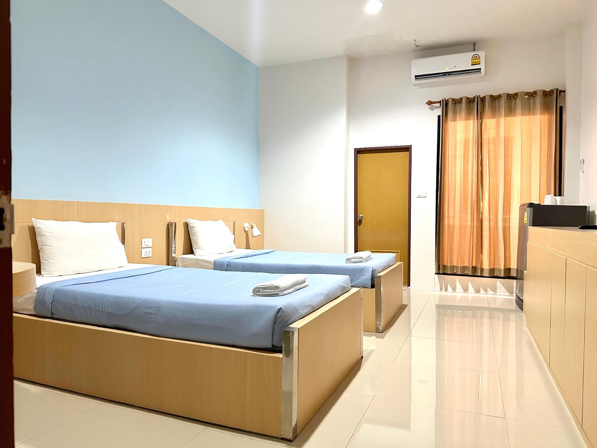 Grand PL Ville Hotel Standard Twin Room 3