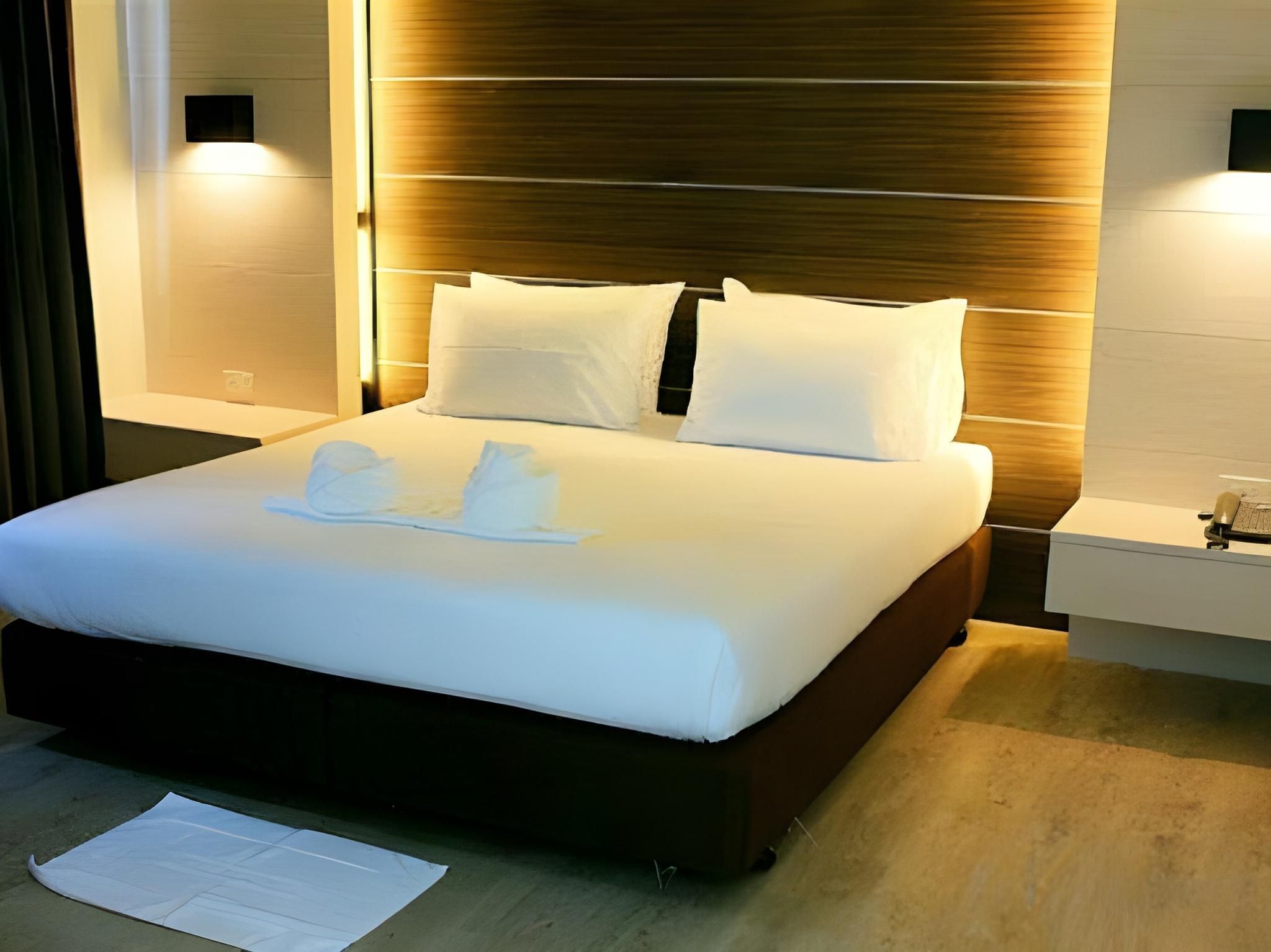 merdelong hotel Deluxe  Double Room 2